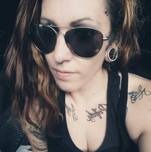 Meet your Posher, Frances Jo.